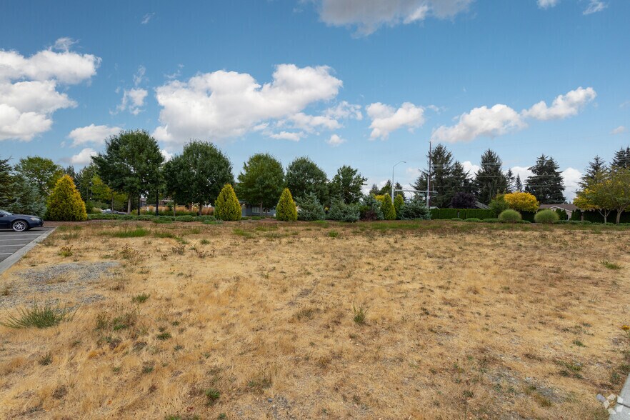 5134 Yelm Hwy SE, Lacey, WA à louer - Photo principale – Image 1 sur 2