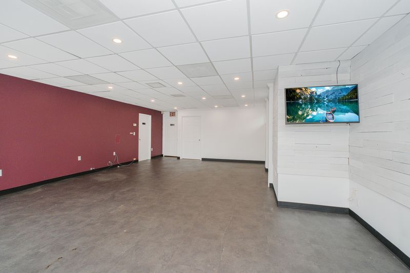 604 Forest Ave, Staten Island, NY à louer - Photo intérieure – Image 3 sur 8