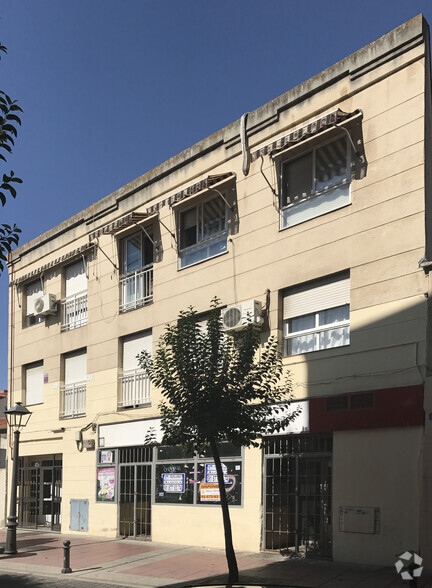 Calle Pesquera, 28, Torrejón de Ardoz, Madrid à vendre - Photo de l’immeuble – Image 2 sur 2