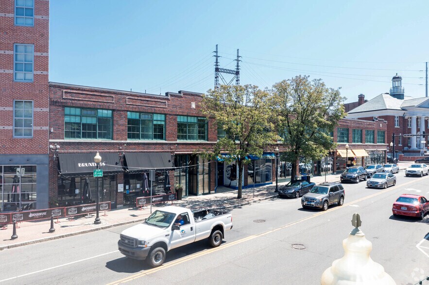 45-73 N Main St, Norwalk, CT à louer - Photo de l’immeuble – Image 2 sur 4