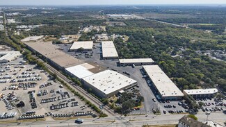Plus de détails pour 570 N Beach St, Fort Worth, TX - Industriel/Logistique à louer