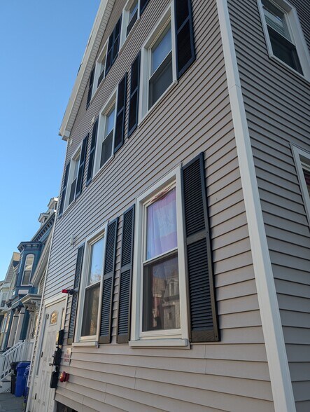 167 Lexington St, Boston, MA à vendre - Photo de l’immeuble – Image 3 sur 63