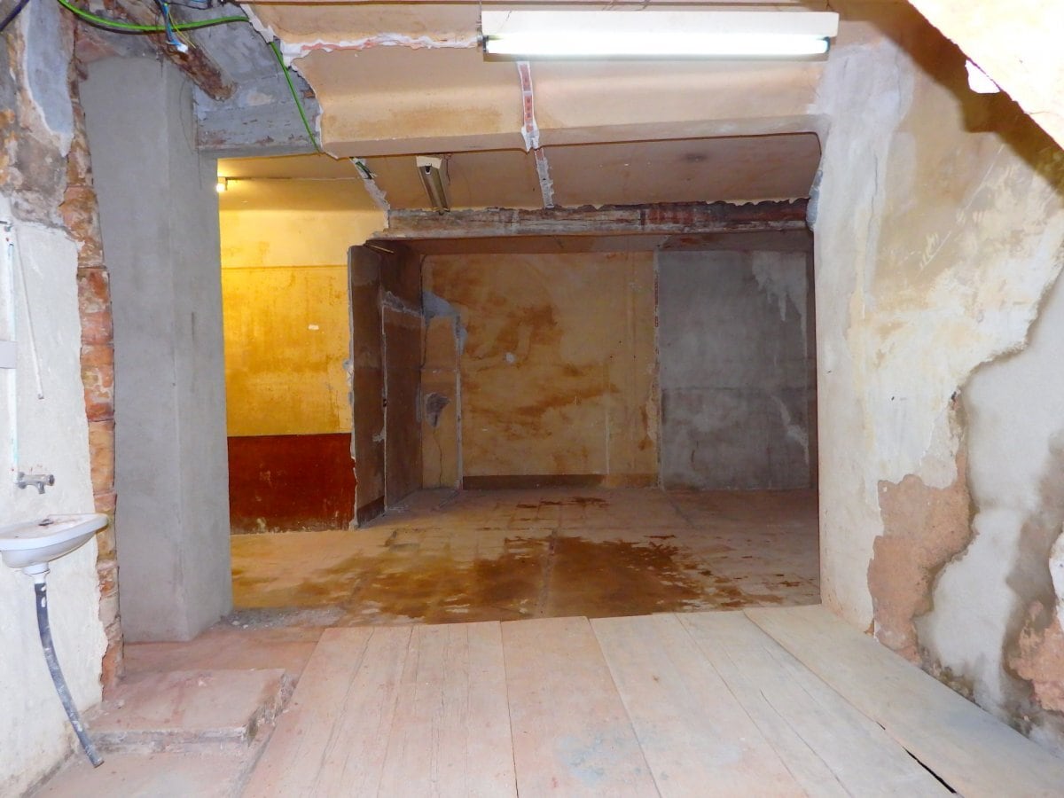 Local commercial dans Manresa, Barcelona à louer Plan d’étage– Image 1 sur 6