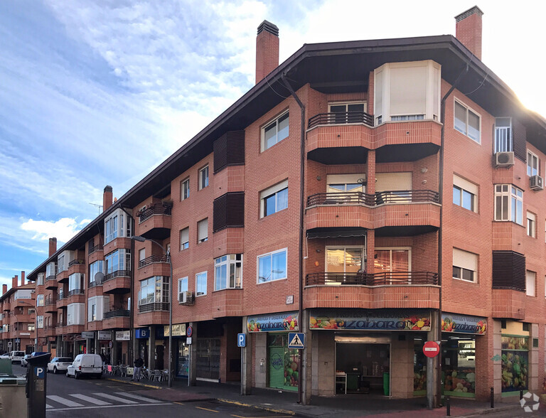 Calle Río Guadarrama, 10, Collado Villalba, Madrid à vendre - Photo de l’immeuble – Image 2 sur 2