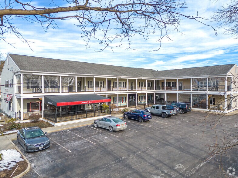 318 Delaware Ave, Delmar, NY à louer - Photo principale – Image 1 sur 23