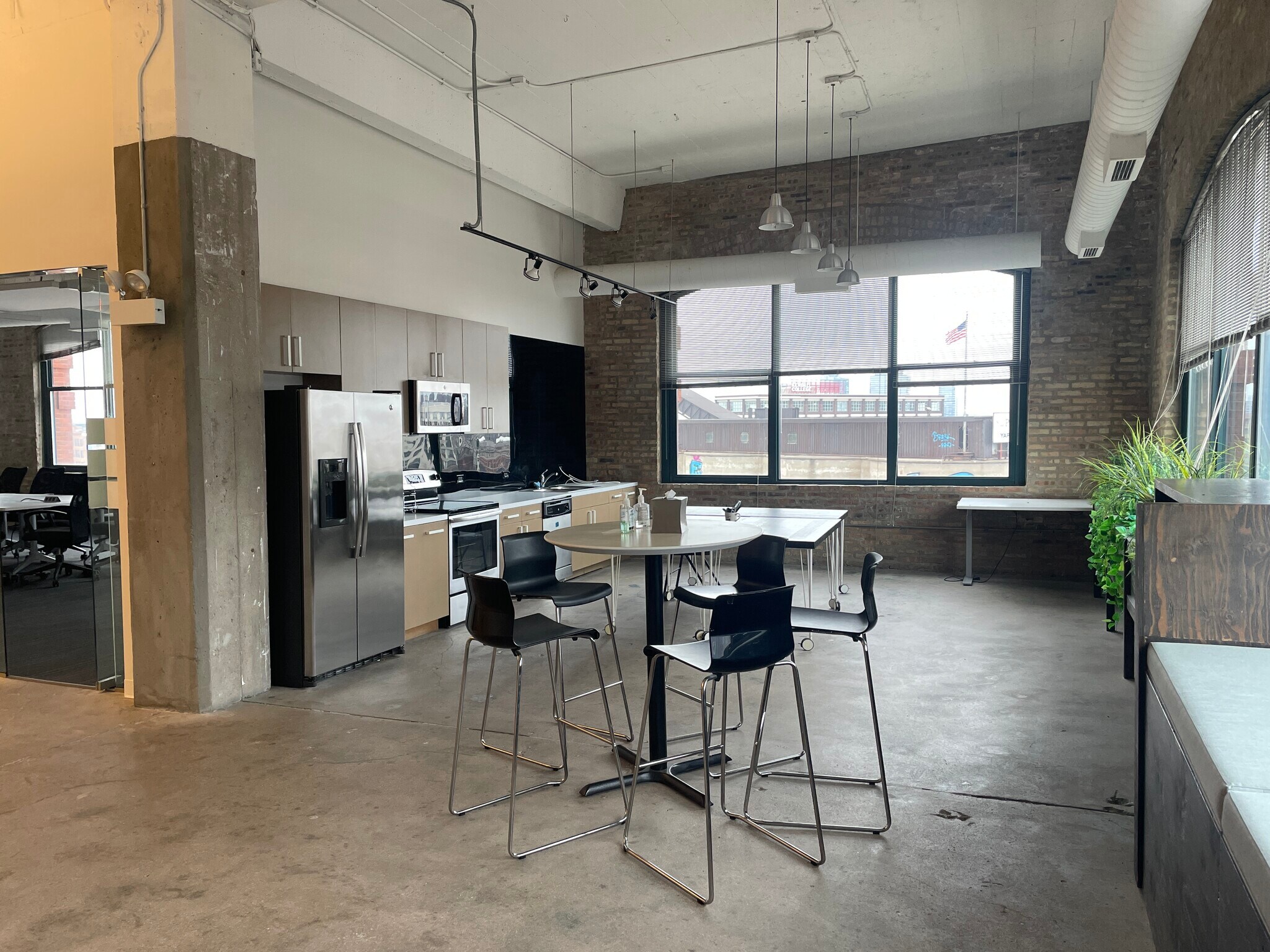 770 N Halsted St, Chicago, IL à louer Photo intérieure– Image 1 sur 5