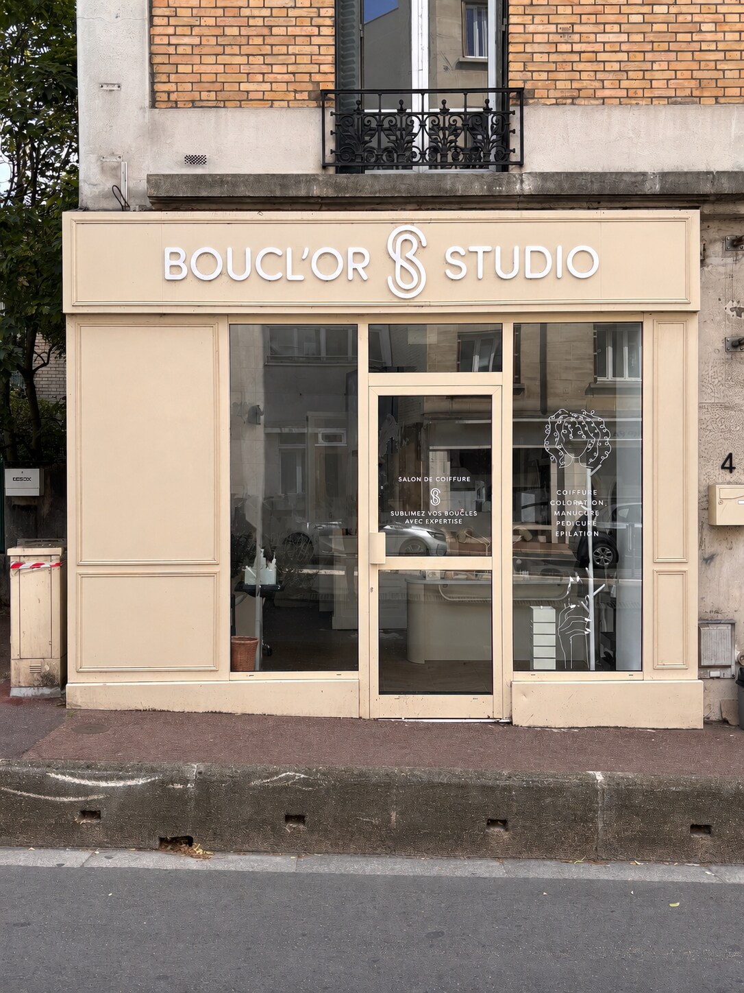 Local commercial dans Vanves à louer Photo de l’immeuble– Image 1 sur 19