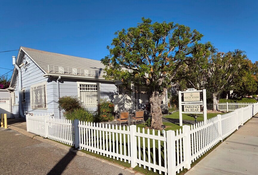 1810 N Broadway, Santa Ana, CA à vendre - Photo de l’immeuble – Image 2 sur 29
