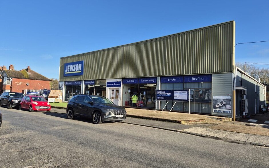 79 Medina Av, Newport à vendre - Photo de l’immeuble – Image 1 sur 8