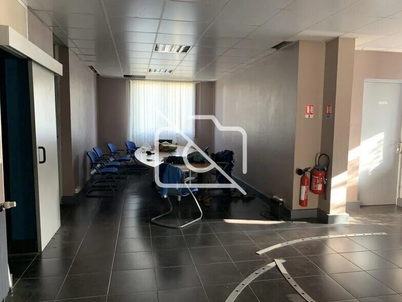 Industriel/Logistique dans Morsang-sur-Orge à louer - Photo intérieure – Image 2 sur 6