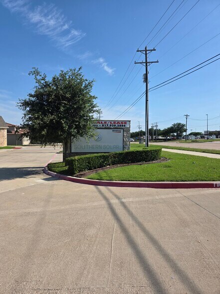 8508 Precinct Line Rd, Colleyville, TX à louer - Photo de l’immeuble – Image 2 sur 42