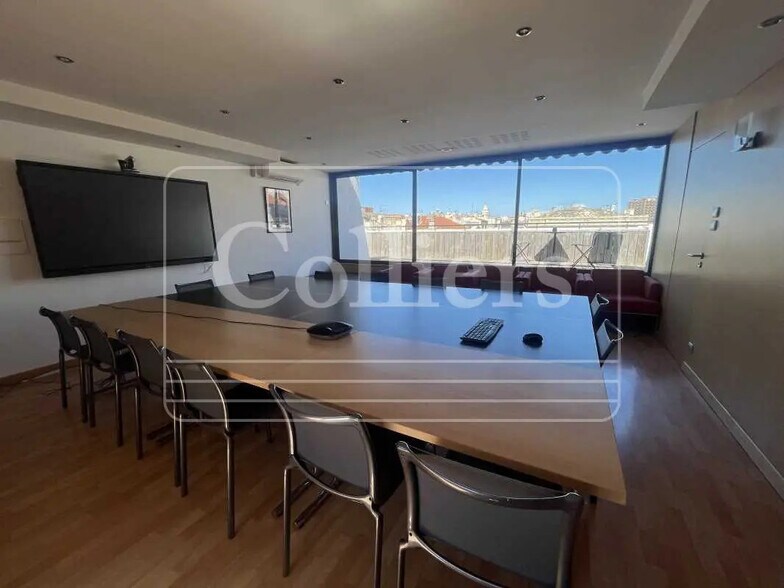 Bureau dans Marseille à louer - Photo de l’immeuble – Image 2 sur 11