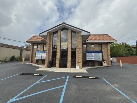 3930 Richmond Ave, Staten Island, NY à louer - Vidéo sur l’annonce professionnelle – Image 2 sur 36
