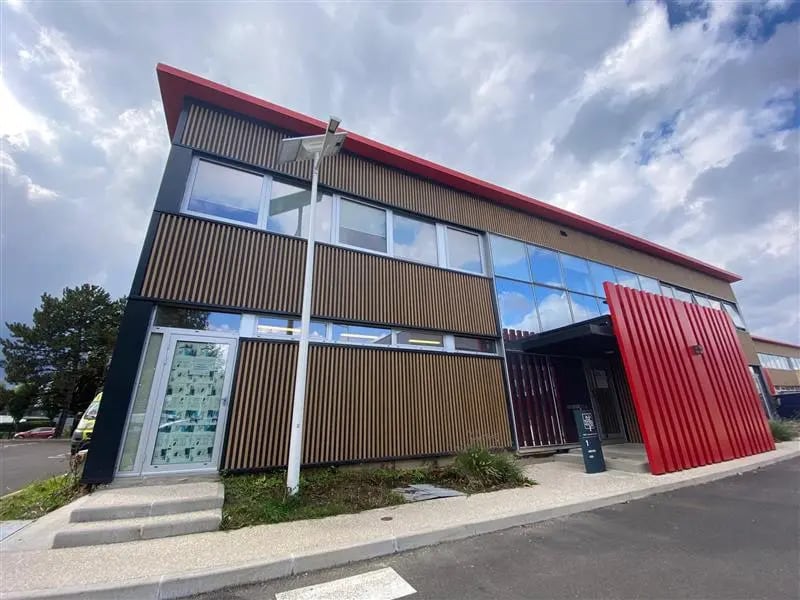 Local d’activités dans Bonneuil-sur-Marne à louer Photo de l’immeuble– Image 1 sur 7