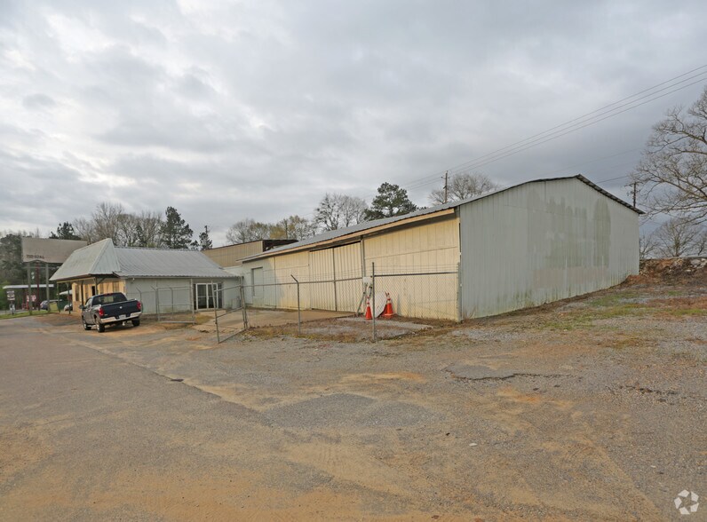 1707 7th St S, Clanton, AL à vendre - Photo de l’immeuble – Image 2 sur 3