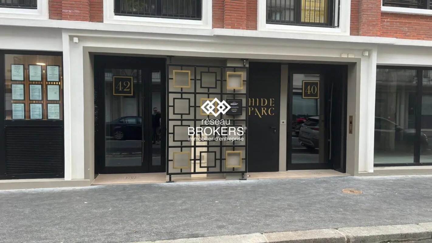 Local d’activités dans Le Havre à louer Hall d’entrée– Image 1 sur 5