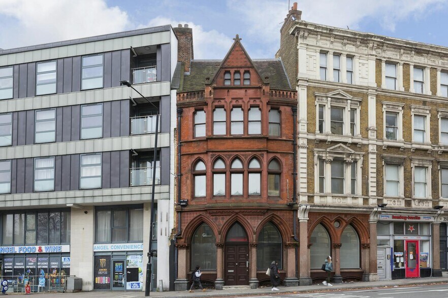 353-355 Goswell Rd, Londres à louer - Photo de l’immeuble – Image 1 sur 16