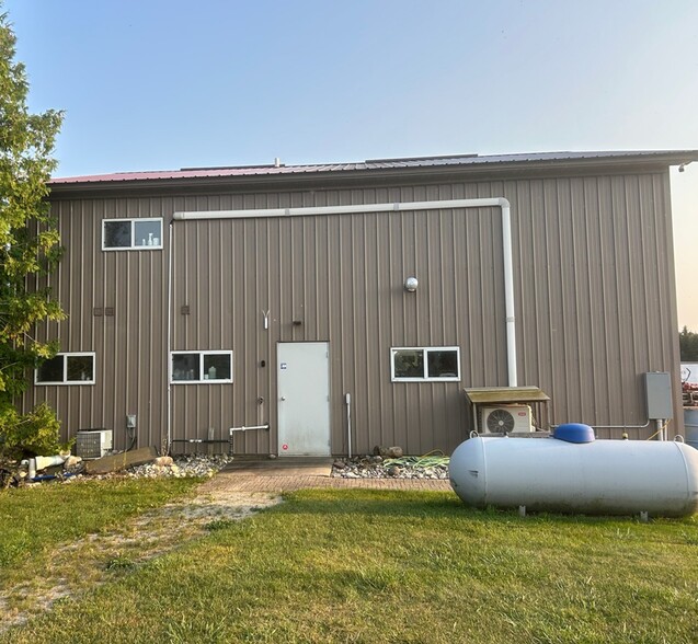 5865 State Highway 42, Sturgeon Bay, WI à vendre - Photo de l’immeuble – Image 2 sur 6