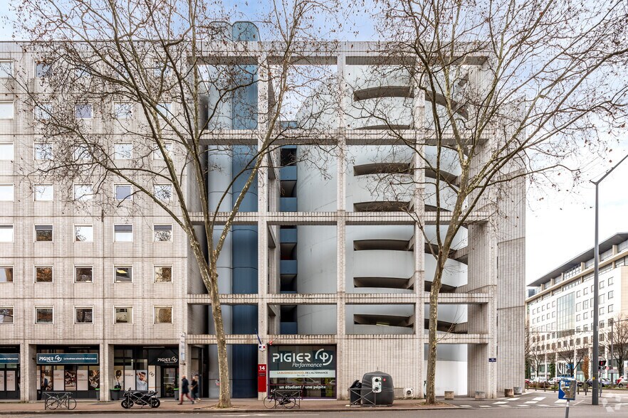 Bureau dans Lyon à louer - Photo de l’immeuble – Image 2 sur 4