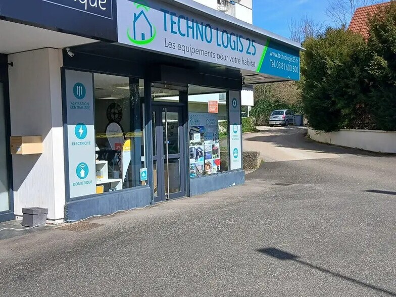 Local commercial dans Besançon à vendre - Photo de l’immeuble – Image 3 sur 3