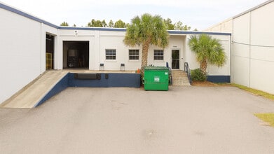 2814 Mercury Rd, Jacksonville, FL à vendre Photo de l’immeuble– Image 2 sur 3