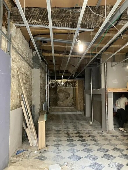 Bureau dans Bourges à louer - Photo de l’immeuble – Image 3 sur 12