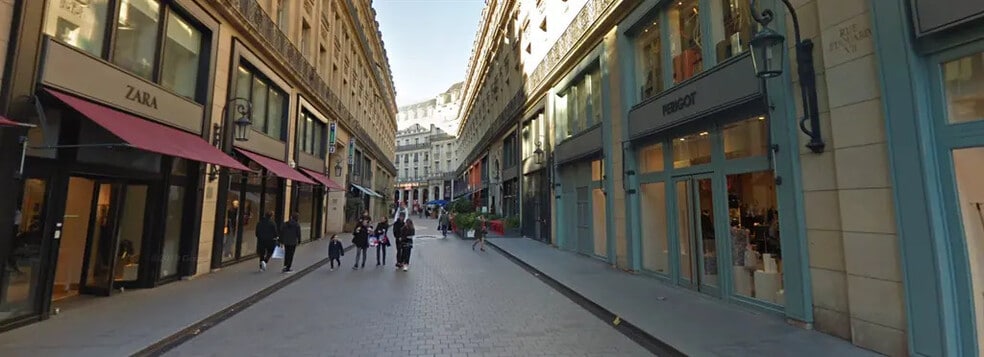 Local commercial dans Paris à louer - Photo de l’immeuble – Image 3 sur 7
