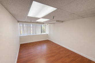 2150 Coral Way, Miami, FL à louer Photo intérieure– Image 1 sur 2