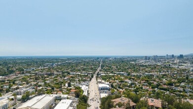 2121 Avenue of the Stars, Century City, CA à louer Photo intérieure– Image 2 sur 5