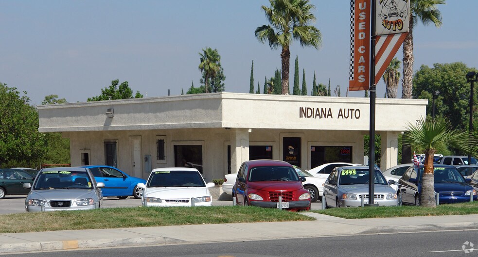 7701 Indiana Ave, Riverside, CA à louer - Photo de l’immeuble – Image 3 sur 5