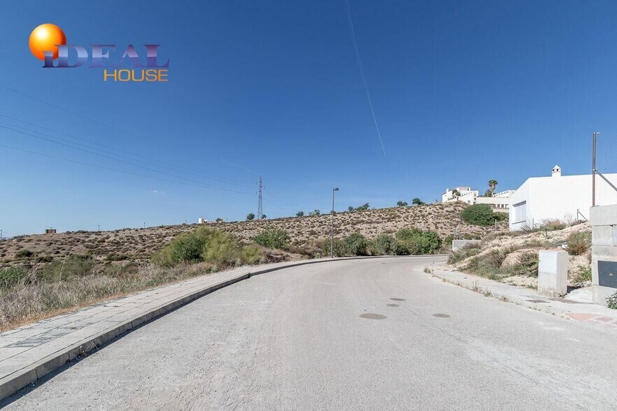 Terrain dans La Zubia, Granada à vendre - Aérien – Image 2 sur 7
