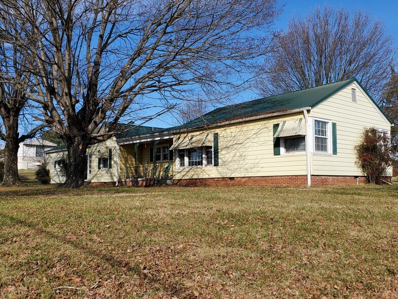 258 Fred Sink Rd, Winston-Salem, NC à vendre - Photo de l’immeuble – Image 2 sur 3