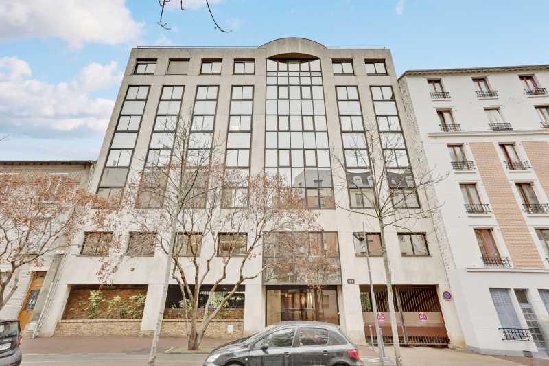 Bureau dans Issy-les-Moulineaux à vendre - Photo de l’immeuble – Image 2 sur 11