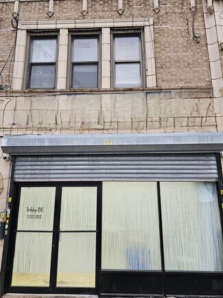 Plus de détails pour 76-06 Rockaway Blvd, Woodhaven, NY - Local commercial à louer