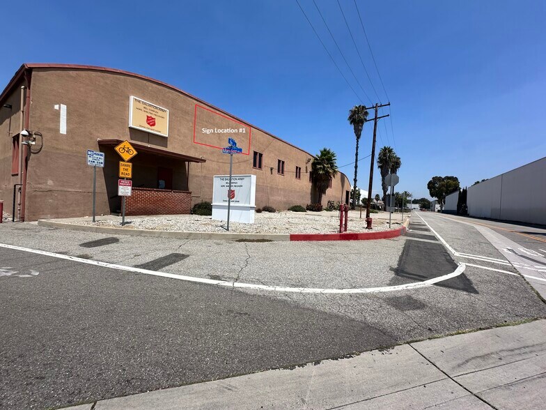 5600 Rickenbacker Rd, Bell, CA à louer - Photo de l’immeuble – Image 2 sur 6