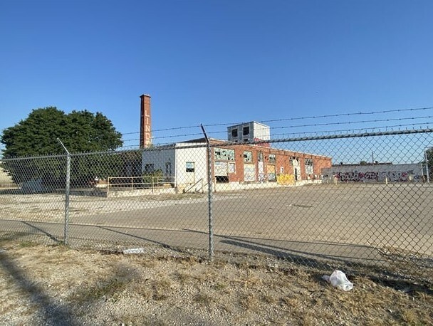1011 N Lewis Ave, Tulsa, OK à louer Photo principale– Image 1 sur 4