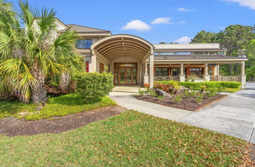 1028 Johnnie Dodds Blvd, Mount Pleasant, SC à louer Photo de l’immeuble– Image 1 sur 30
