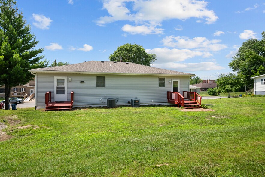 222 6th St, Buffalo, IA à vendre - Photo de l’immeuble – Image 3 sur 33