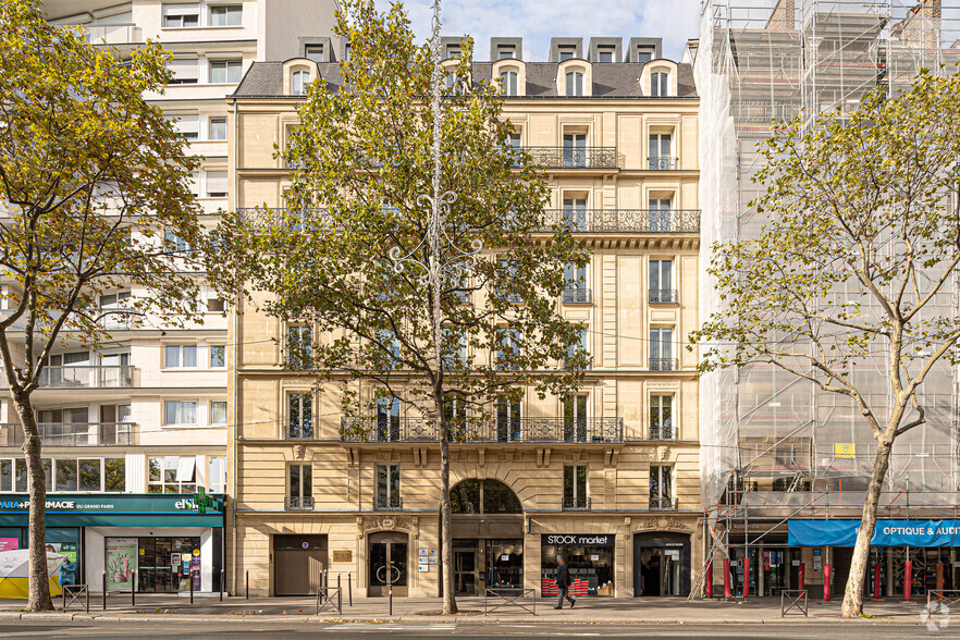 Bureau dans Paris à louer - Photo principale – Image 1 sur 5