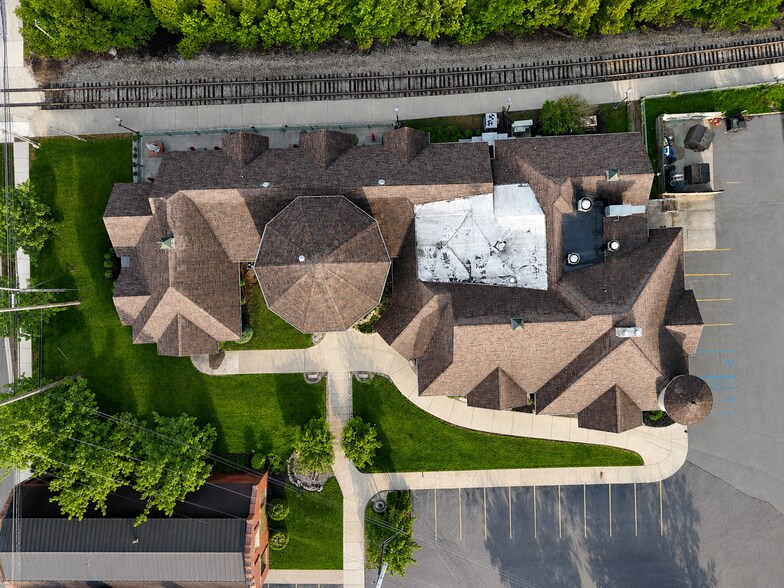 506 W Broadway St, Mount Pleasant, MI à vendre - Photo de l’immeuble – Image 2 sur 13