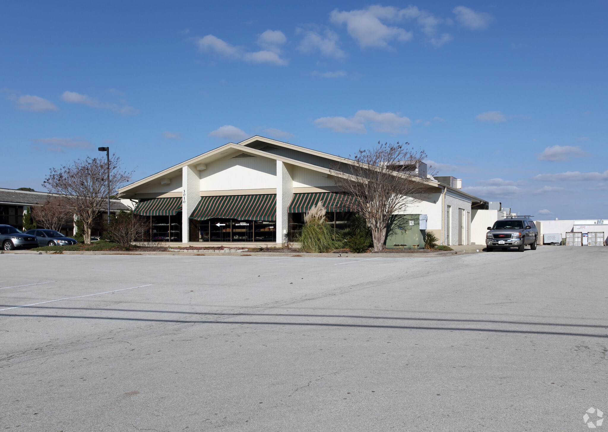 3010 Arendell St, Morehead City, NC à vendre Photo principale– Image 1 sur 3