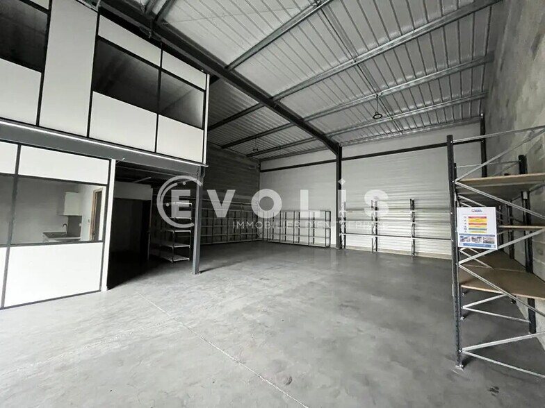 Bureau dans VILLENAVE-D'ORNON à louer - Photo intérieure – Image 3 sur 8