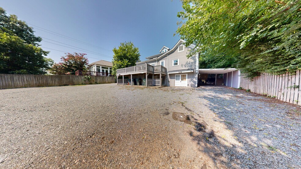 704 Glenwood Ave, Raleigh, NC à louer - Photo de l’immeuble – Image 3 sur 5