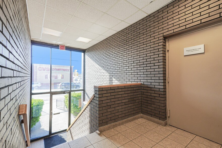 2691 Hylan Blvd, Staten Island, NY à vendre - Photo de l’immeuble – Image 3 sur 4