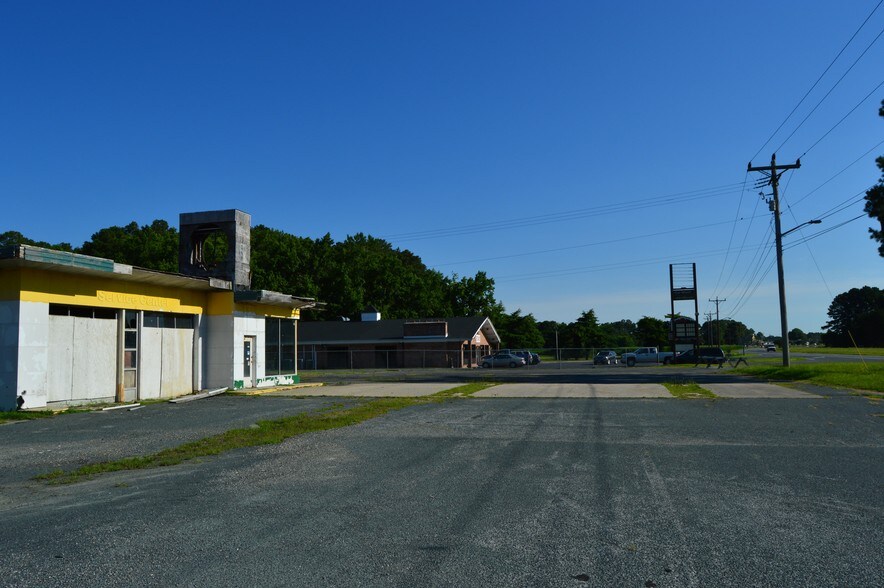 25576 Lankford Hwy, Onley, VA à vendre - Photo de l’immeuble – Image 2 sur 3