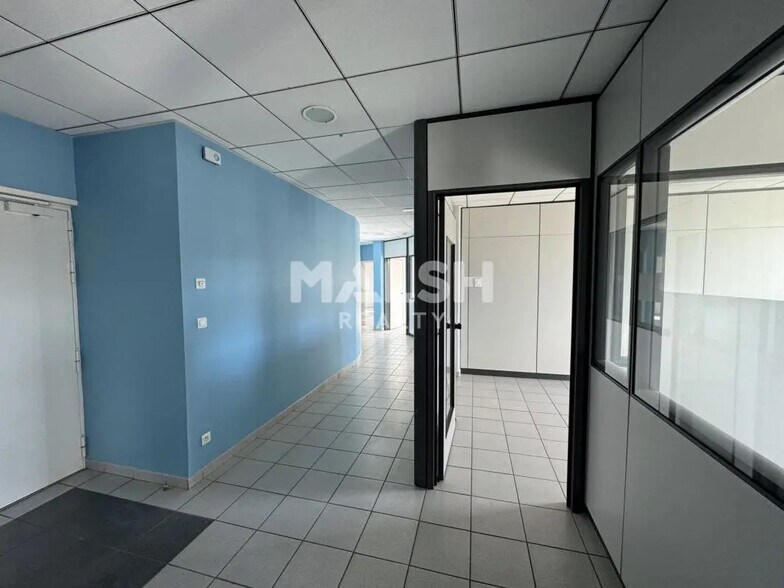 Bureau dans Saint-Étienne à louer - Photo de l’immeuble – Image 3 sur 5