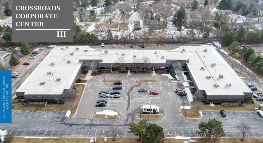 20875 Crossroads Cir, Waukesha, WI à louer Photo principale– Image 1 sur 8