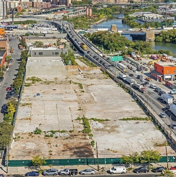 913 Edgewater Rd, Bronx, NY à louer - Aérien – Image 3 sur 5
