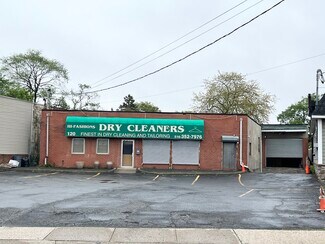 Plus de détails pour 120 New Hyde Park Rd, Franklin Square, NY - Industriel/Logistique à louer
