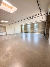 2001-2025 NE Alberta St, Portland, OR à louer Photo intérieure– Image 1 sur 8